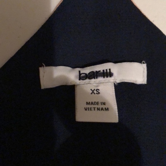 Bar 111 crop top, geometric insets, xs - Picture 7 of 11